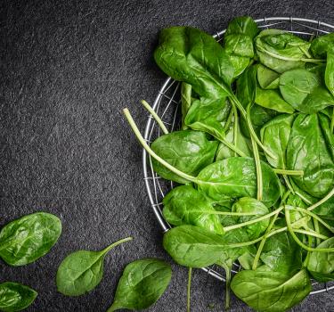 Pinaatti on monipuolinen terveyspommi